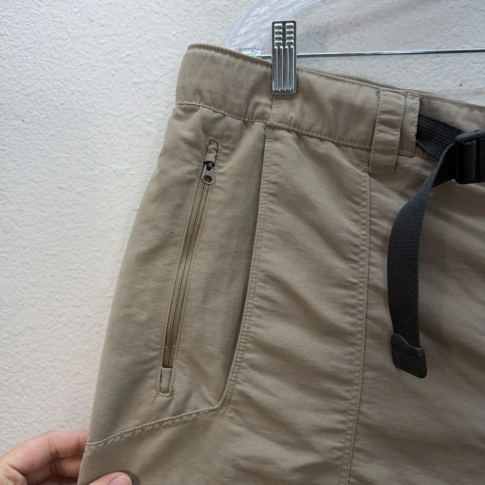 The North Face Mens XL Hiking Cargo Shorts Khaki‎ Nylon Hiking Outdoors Belted
